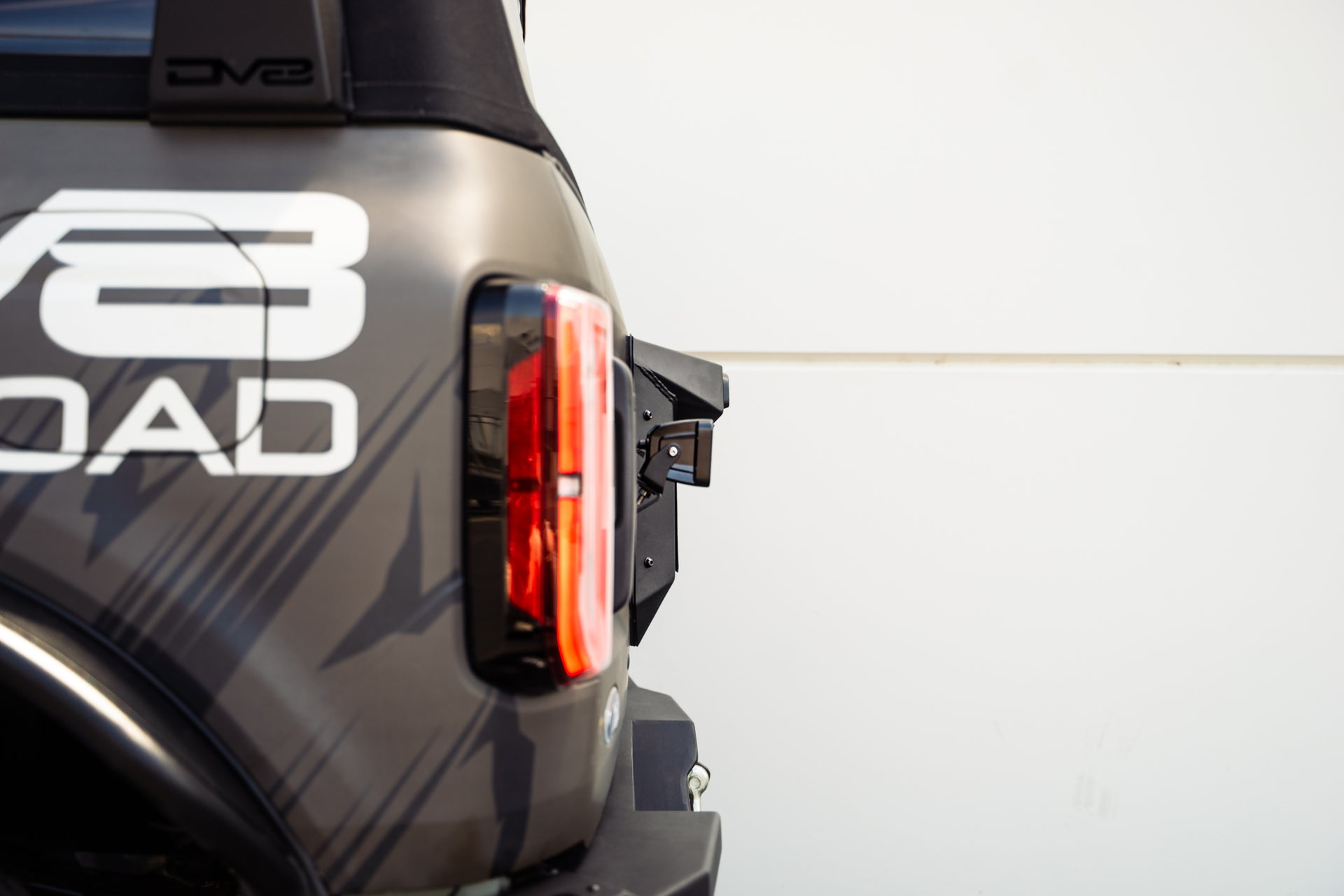 Bronco Spare Tire Delete