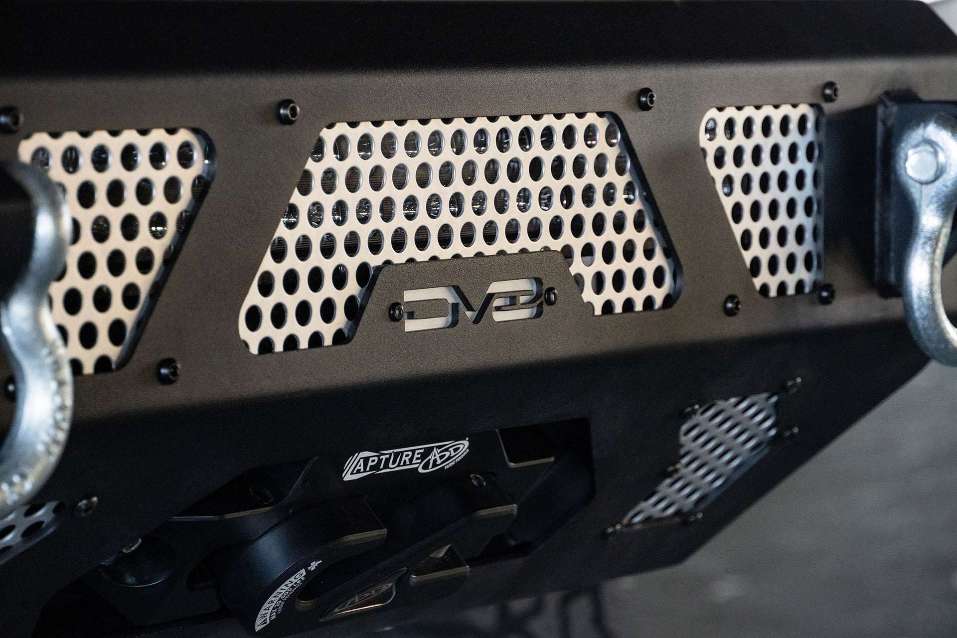 GX 470 Off-Road Front Bumper with Paintable Mesh Panels