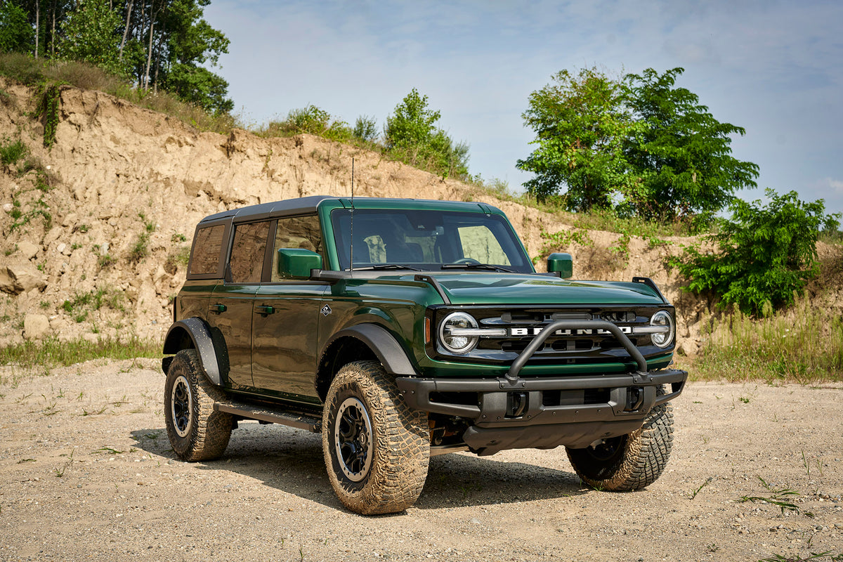 2021 Ford Bronco 4 Door Cyber Orange Metallic - New Ford Bronco 2021 - T- Shirt