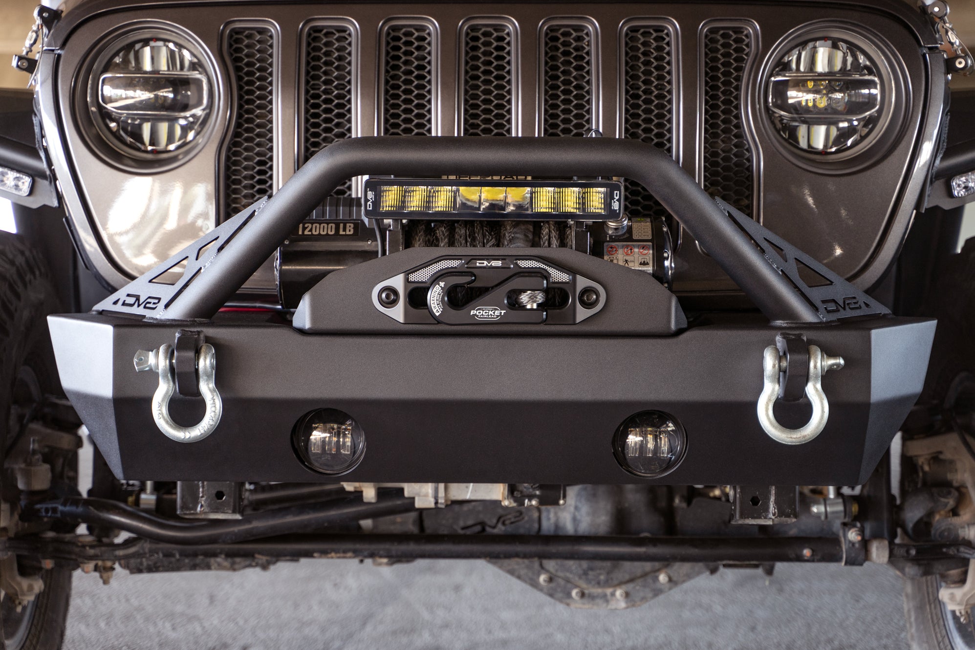 Wrangler & Gladiator Stubby Front Bumper | DV8 Offroad