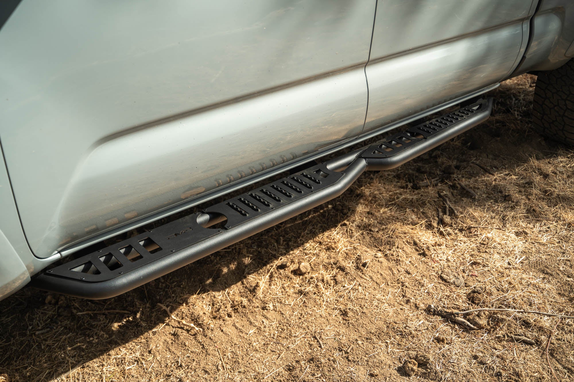 3rd Gen Tacoma OE Plus Crew Cab Side Steps | DV8 Offroad