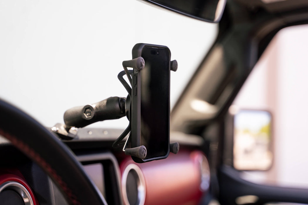 2018-2023 Jeep Wrangler JL & Gladiator JT | Digital Device Dash Mount, Installed with RAM Phone Mount