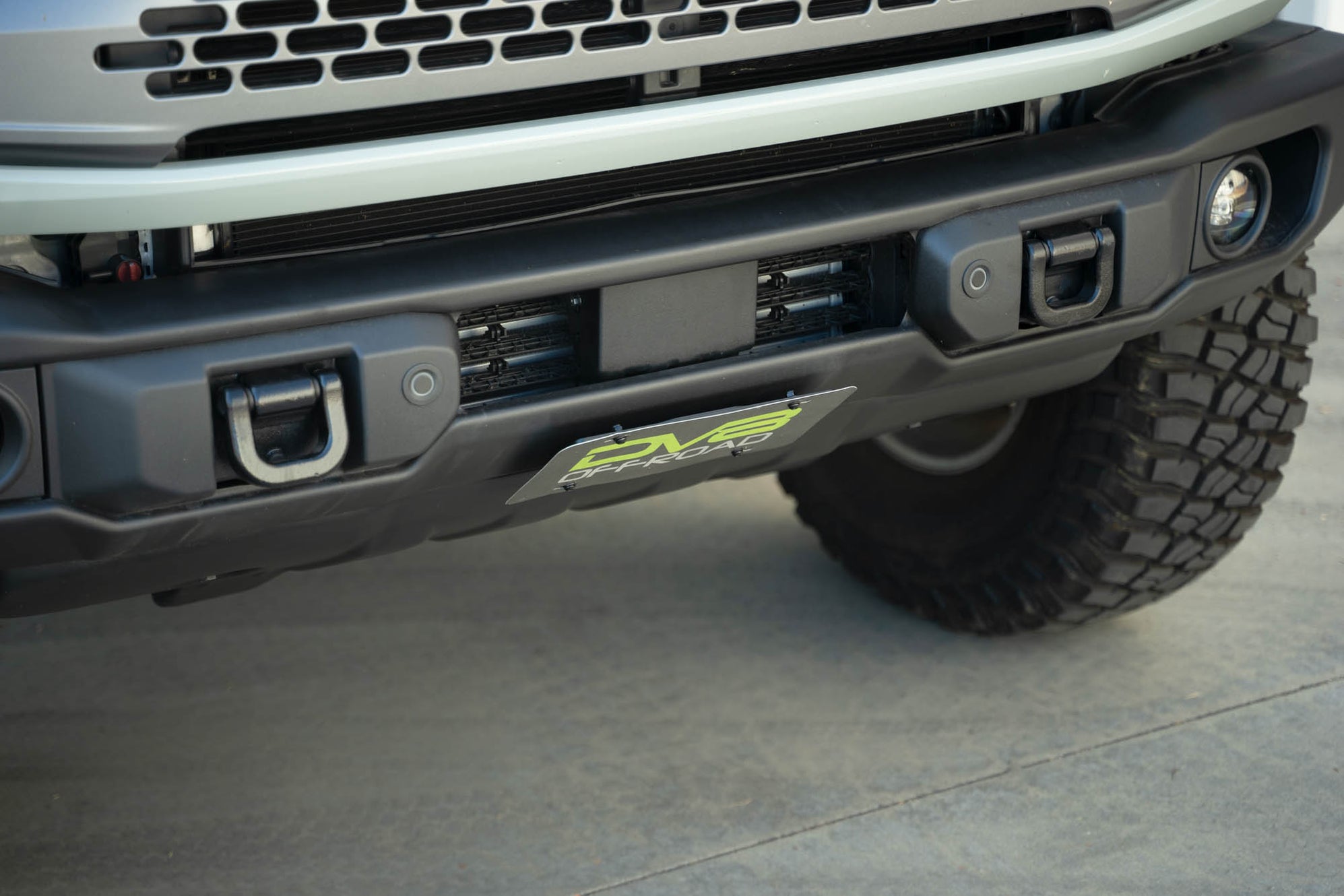 6th Gen Bronco Capable Bumper Front License Plate Bracket