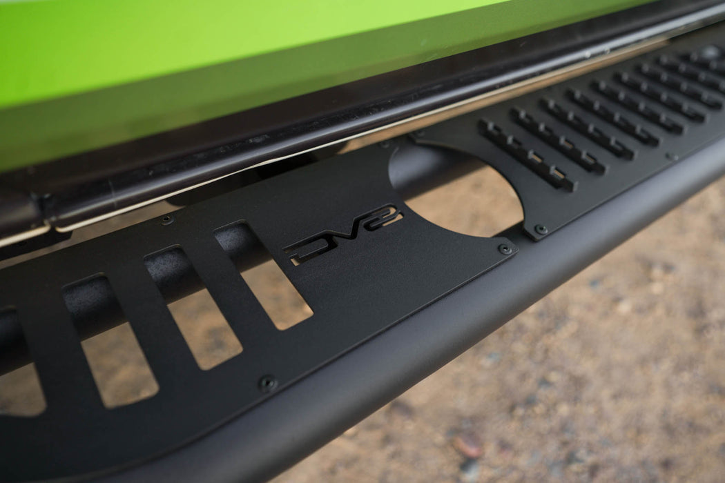 Bronco steps, macro shot.