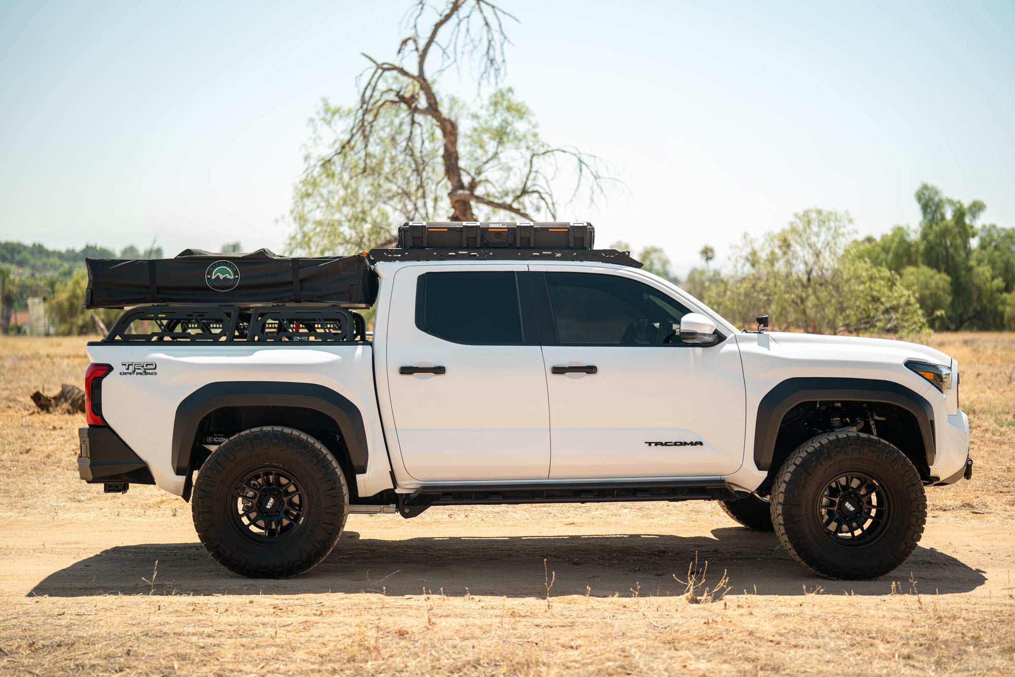 Roof Rack Light Mount | 2024+ Toyota Tacoma | DV8 Offroad