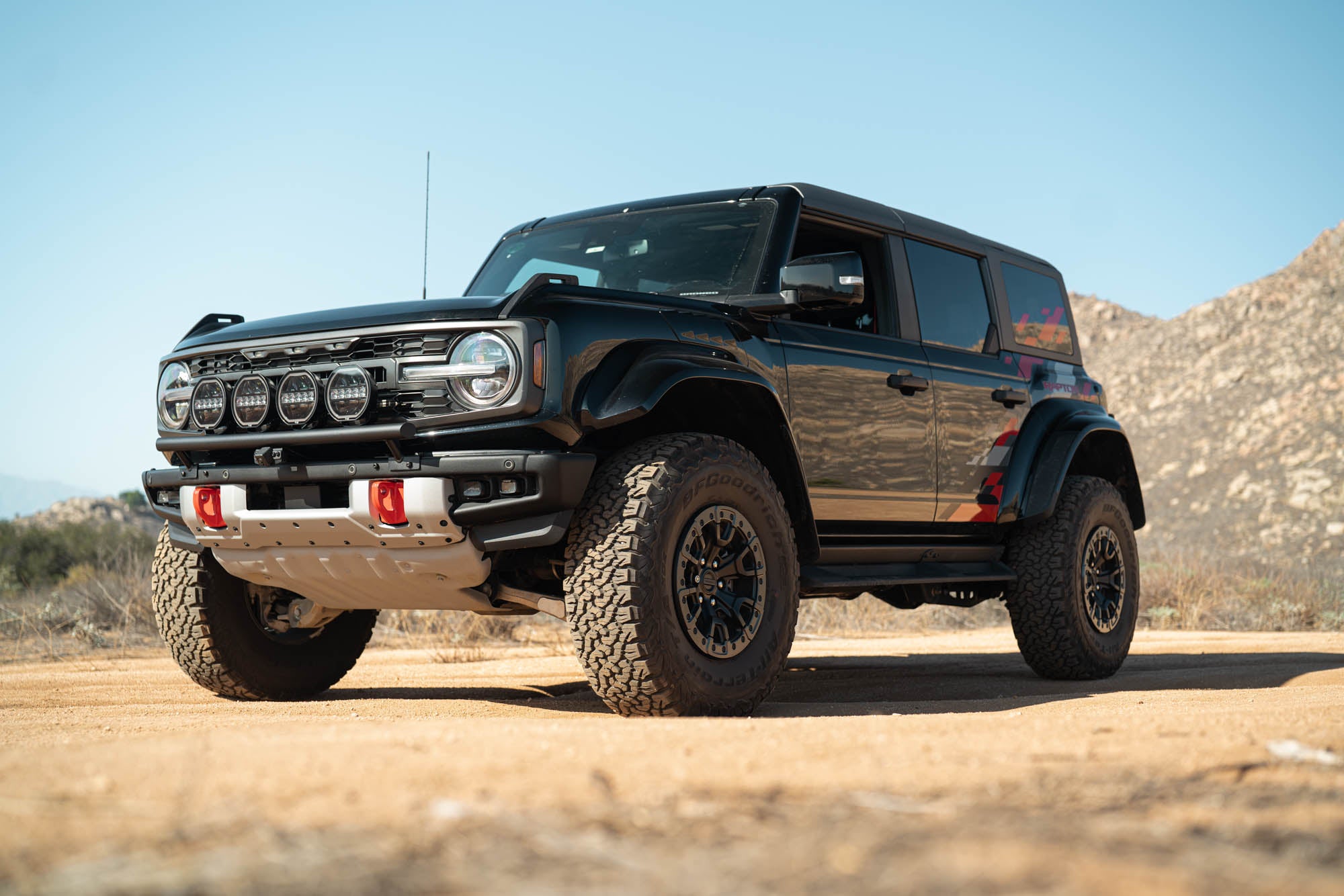 Broncoページ DS18 Ford Bronco 6th Gen Roll Bar Audio Bundle – 8