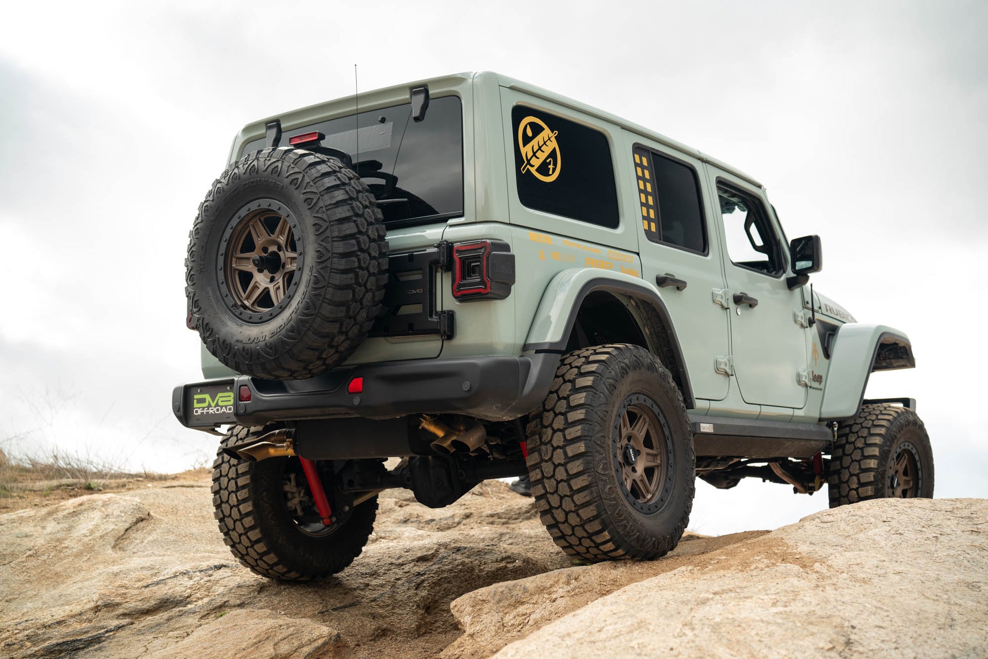 2018-2025 Jeep JL Spare Tire Carrier | DV8 Offroad