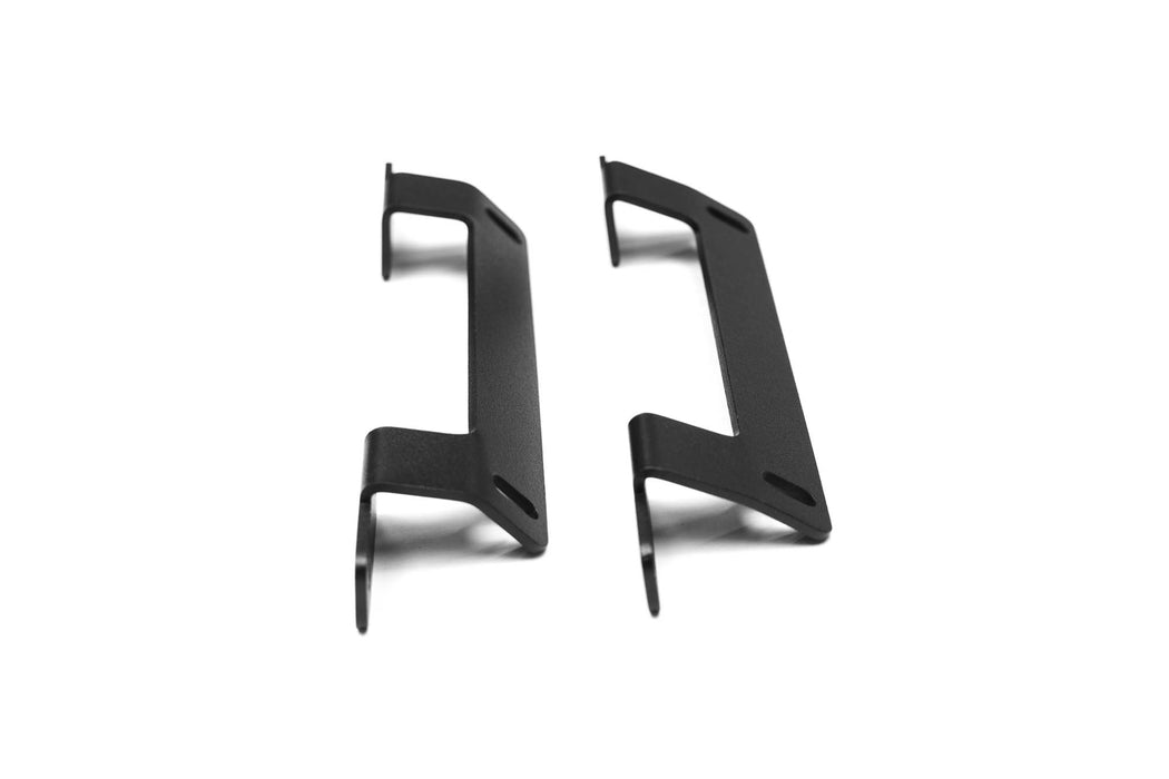 Studio Shot of the Jeep Wrangler JL Roof Mounts with 15” x 12” Molle Panel installed