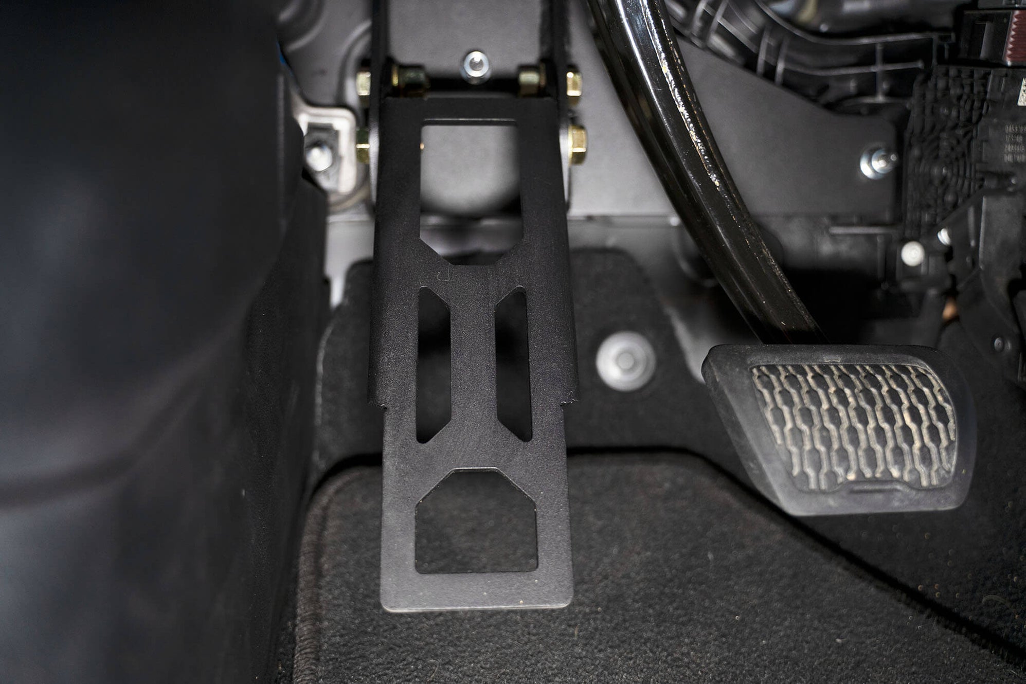 Jeep Wrangler JL & Gladiator JT Adjustable Dead Pedal DV8