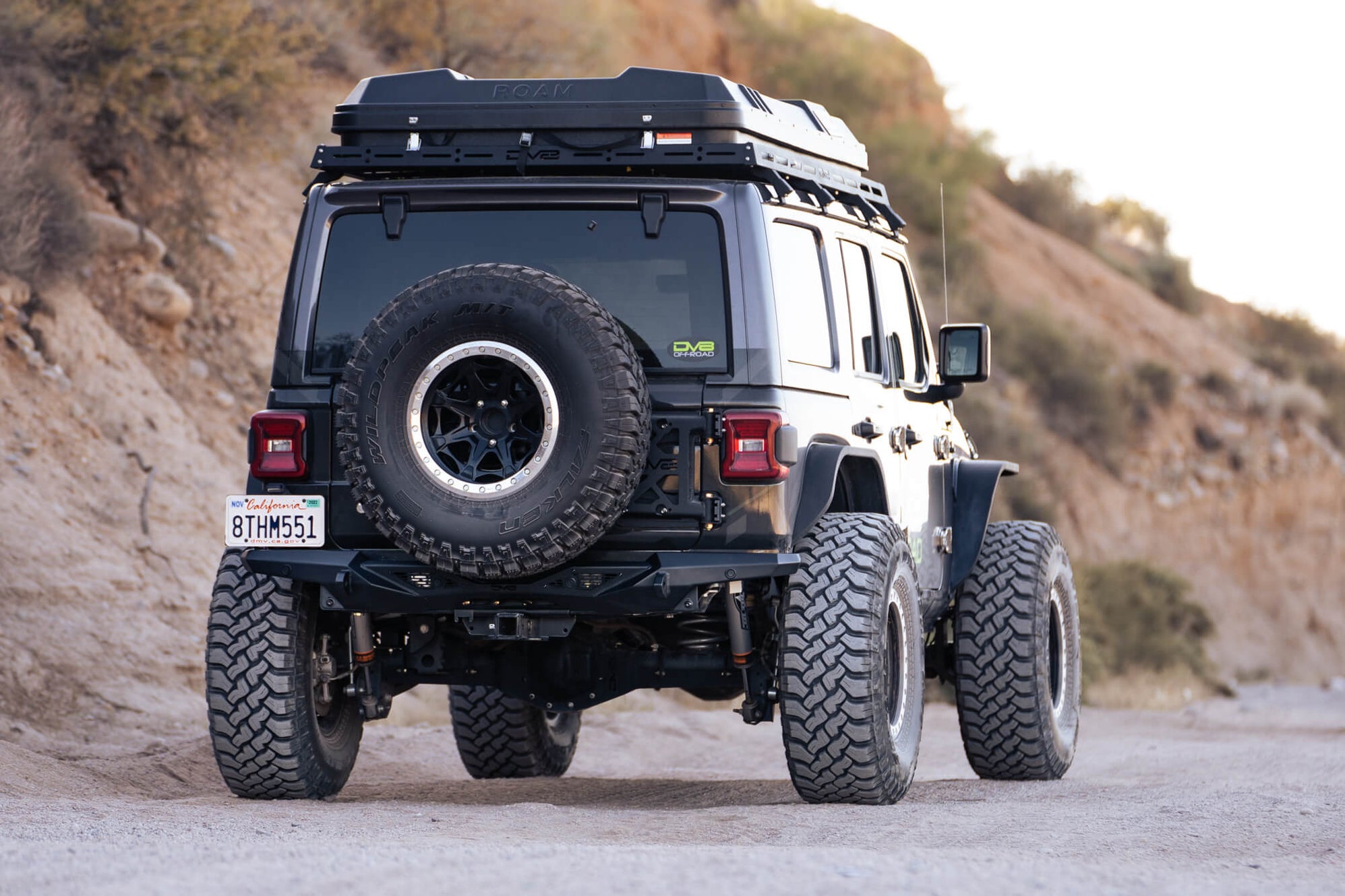 Jeep.com Rear Look Jeep Wrangler JL Rear Bumper | Spec Series | DV8 Offroad
