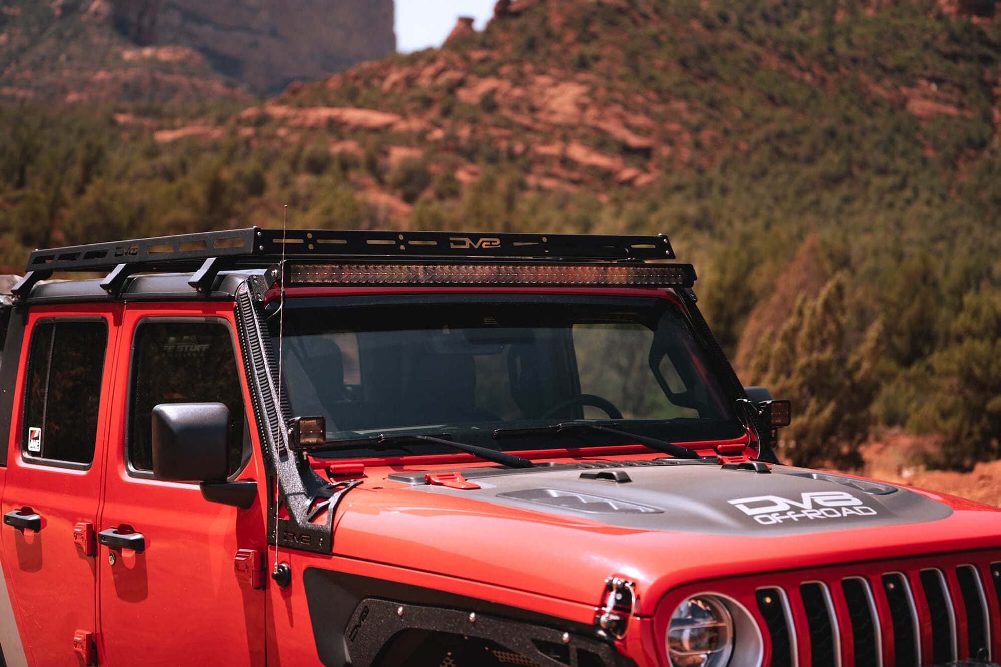 Jeep Gladiator JT & Wrangler JL Roof Rack | DV8 Offroad