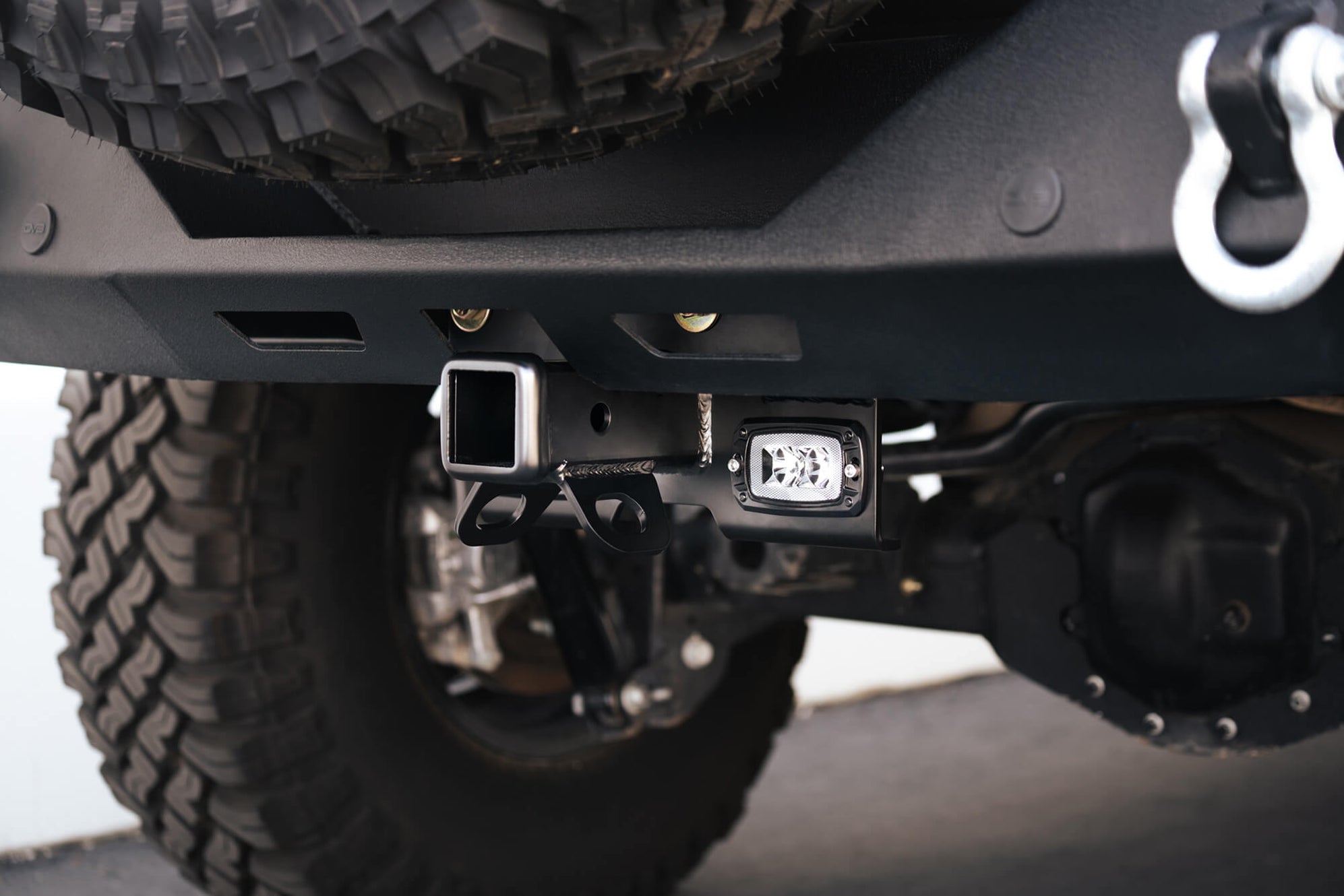 Jeep Wrangler JK & JL Bolt-On Hitch with LED Lights | DV8 Offroad